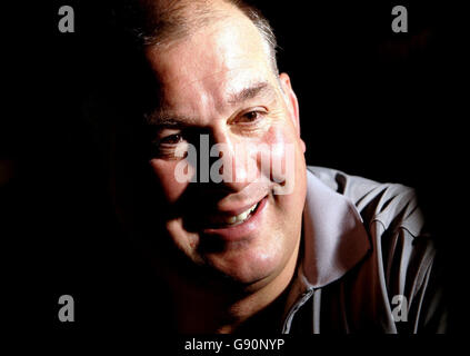 Wales' coach Mike Ruddock during a press conference at Sophia Gardens, Cardiff, Wednesday November 2, 2005, ahead of their International match against New Zealand in Cardiff on Saturday. See PA story RUGBYU Wales. PRESS ASSOCIATION Photo. Photo credit should read: David Davies/PA. Stock Photo