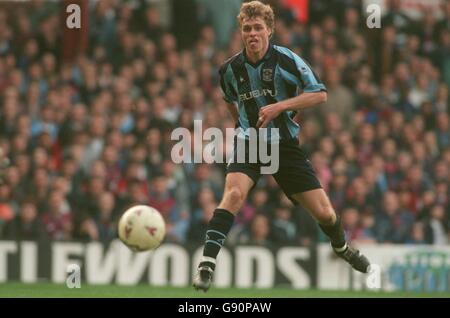 Soccer Littlewoods FA Cup Fifth Round Manchester United v Barnsley