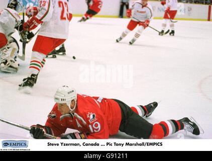 Ice Hockey - Winter Olympics - Nagano 1998 - Final Group B - Canada v Belarus Stock Photo