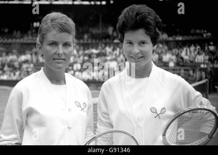 Tennis - Wimbledon Championships - Ladies - Lesley Turner Bowery Stock Photo