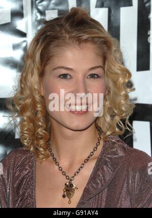 Rosamund Pike arrives at the British Independent Film Awards, held at the Hammersmith Apollo, west London, Wednesday 30 November 2005. PRESS ASSOCIATION Photo. Photo credit should read: Ian West/PA Stock Photo