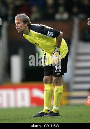 Soccer - FA Barclays Premiership - Fulham v Bolton Wanderers - Craven Cottage. Jussi Jaaskelainen, Bolton Wanderers Stock Photo