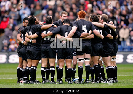 Rugby Union - Bank of Scotland Autumn Tests - Scotland v New Zealand - Murrayfield. New Zealand ,Team Group