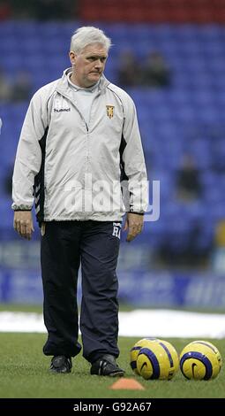 Soccer - FA Barclays Premiership - Bolton Wanderers v Aston Villa - Reebok Stadium Stock Photo