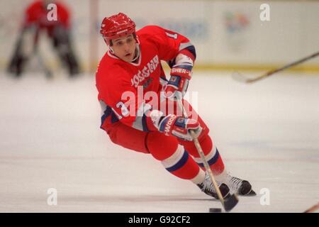 Ice Hockey - Winter Olympics - Nagano 1998 - Final Group A - Russia v Finland Stock Photo