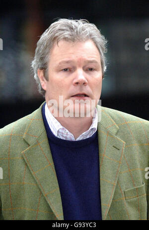 Sion Jenkins arrives at the Old Bailey Central Criminal Court in central London, to await the jury's verdict on his retrial for the alleged murder of his stepdaughter Billie-Jo Jenkins, Thursday February 2, 2006. Watch for PA story COURTS Jenkins. PRESS ASSOCIATION photo. Photo credit should read: Matthew Fearn/PA Stock Photo