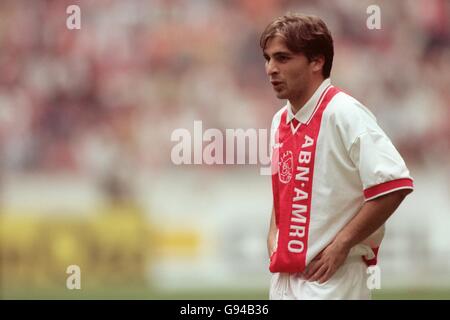 Dutch Soccer - Johan Cruyff Shield - Ajax v PSV Eindhoven. Giorgi Kinkladze, Ajax Stock Photo