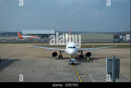 Easy Jet Aircraft positioning at London Gatwick Airport.  SCO 10,513. Stock Photo