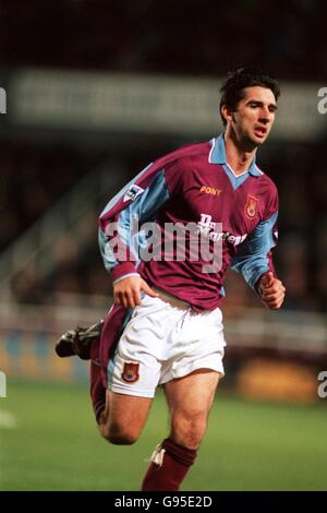 Soccer - FA Carling Premiership - West Ham United v Tottenham Hotspur. Paul Kitson, West Ham United Stock Photo