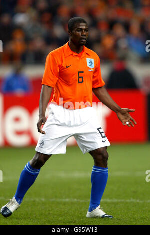Soccer - International Friendly - Holland v Ecuador - Amsterdam ArenA. George Boateng, Holland Stock Photo