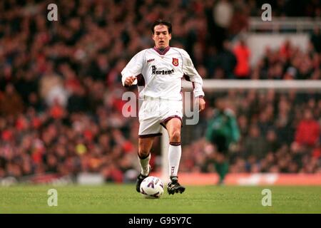 Soccer - FA Carling Premiership - Arsenal v West Ham United. Eyal Berkovic, West Ham United Stock Photo