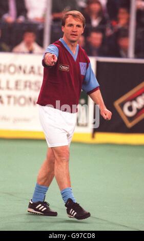 Soccer - Carling London Masters Five-A-Side Tournament - London Arena. Paul Goddard, West Ham United Stock Photo