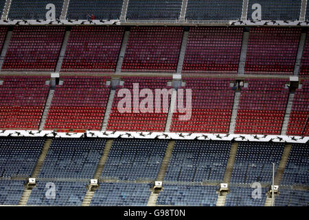 Soccer - UEFA Champions League - Round of 16 - Second Leg - Barcelona v Chelsea - Nou Camp. A general view of the Nou Camp, home of Barcelona Stock Photo