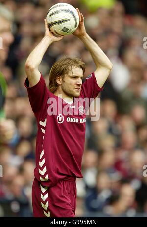 Soccer - Tennents Scottish Cup - Semi-Final - Hibernian v Heart of Midlothian - Hampden Park Stock Photo