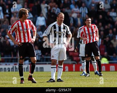 Soccer - FA Barclays Premiership - Sunderland v Newcastle United - The Stadium of Light. Newcastle United's Alan Shearer during the game against Sunderland Stock Photo