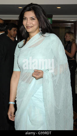 Faria Alam arrives at the Eastern Eye Asian Business Awards 2006, at the Grosvenor Park Hotel, central London. Stock Photo