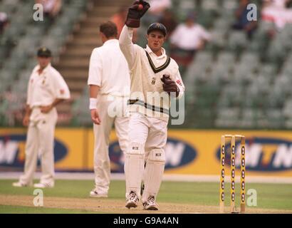 Cricket - 1st Test - Wanderers Stadium - South Africa v England. South Africa's Mark Boucher Stock Photo