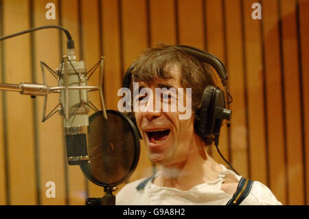 Singer Jimmy Pursey at the Olympic Studios in Barnes, South West London. Stock Photo