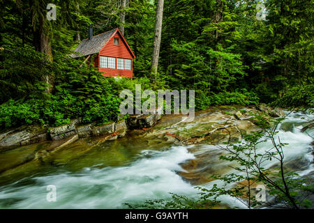 River and cabin near Franklin Falls in Washington. Stock Photo