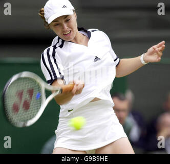 Martina Hingis Wimbledon 2000 Stock Photo: 24748285 - Alamy