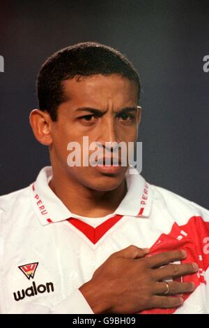 Soccer - CONCACAF Gold Cup 2000 - Final - Colombia v Canada. Paul ...