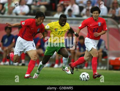 Soccer - 2006 FIFA World Cup Germany - Group G - South Korea v Togo - Commerzbank Arena Stock Photo