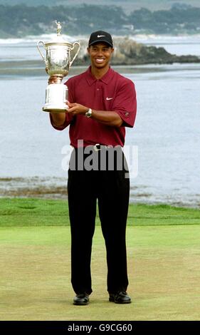 TIGER WOODS 2000 US OPEN コレクターズセット Then and now: Tiger