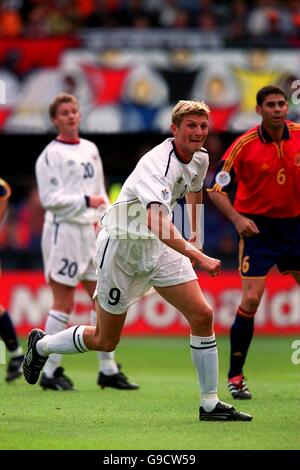 Soccer - Euro 2000 - Group C - Spain v Norway. Tore Andre Flo, Norway Stock Photo