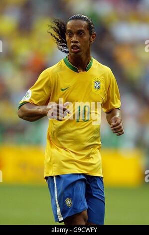 Ronaldinho brazil world cup 2006 hi-res stock photography and