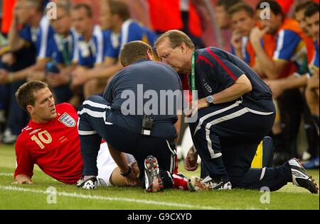 Soccer - 2006 FIFA World Cup Germany - Group B - Sweden v England - RheinEnergieStadion Stock Photo