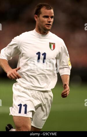 Soccer - Euro 2000 - Final - France v Italy. Gianluca Pessotto, Italy Stock Photo