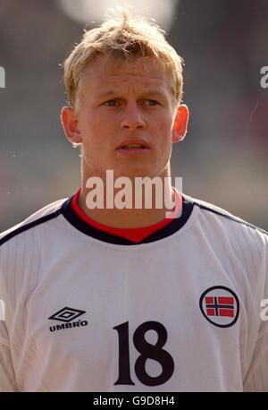 Soccer - Euro 2000 - Group C - Spain v Norway. Steffen Iversen, Norway Stock Photo