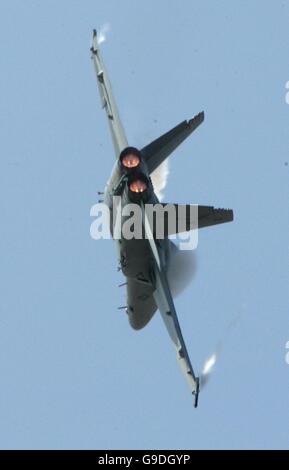 Boeing F/A 18F during display at Farnborough Airshow Stock Photo