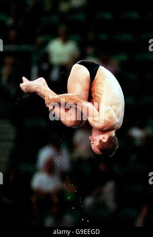 Sydney 2000 Olympics - Diving - Men's 10m Platform - Preliminary. Germany's Jan Hempel in action on the 10m platform Stock Photo