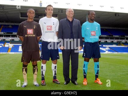 New Tottenham manager Martin Jol smiles during the Carling Cup 4th ...