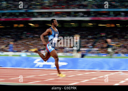 Sydney 2000 Olympics - Athletics - Men's 400m - Final. The USA's Michael Johnson wins gold Stock Photo