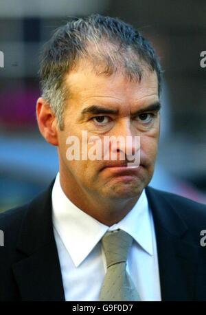 Former Scottish Socialist Party leader Tommy Sheridan arrives at the Court of Session in Edinburgh, where his defamation action against the News of the World newspaper continues. Stock Photo