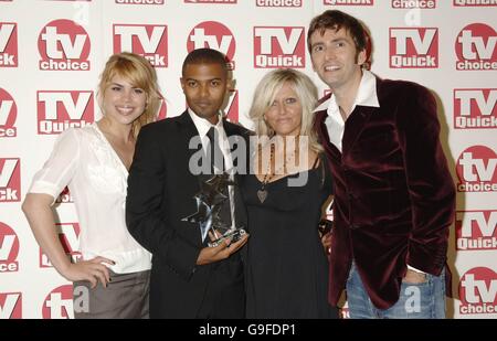 The cast of Dr Who (from left to right); Billie Piper, Noel Clarke, Camille Coduri and David Tennant collect the Best Loved Drama at the TV Quick and TV Choice Awards at the Dorchester Hotel, central London. Stock Photo