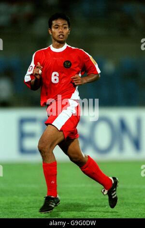 Soccer - Asian Cup Lebanon 2000 - Kuwait v Indonesia. Eko Purdjianto, Indonesia Stock Photo