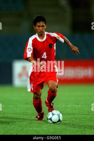 Soccer - Asian Cup Lebanon 2000 - Kuwait v Indonesia. Ismed Sofyan, Indonesia Stock Photo