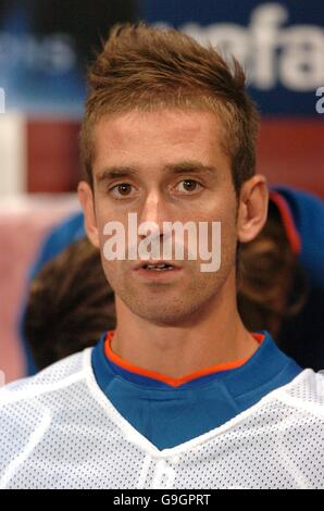 RAUL MEIRELES FC PORTO EMIRATES STADIUM LONDON ENGLAND 30 September 