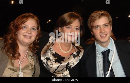 Prime Minister Tony Blair's wife Cherie with children Kathryn and Euan Blair Stock Photo