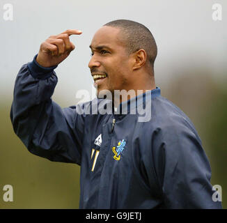 Soccer - Coca-Cola League Two - Macclesfield Town v Mansfield Town - Moss Rose. Macclesfield's manager Paul Ince watches his team during the Coca-Cola League Two match against Mansfield at Moss Rose, Macclesfield. Stock Photo