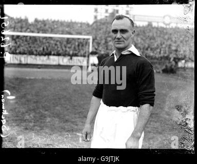 George bamford hi-res stock photography and images - Alamy