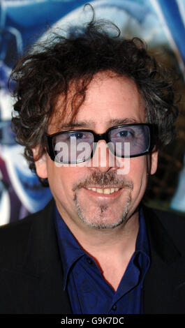 Tim Burton arrives for the West End premiere of his film The Nightmare Before Christmas 3D. PRESS ASSOCIATION Photo. Picture date: Sunday October 29, 2006. Photo credit should read: Fiona Hanson/PA. Stock Photo