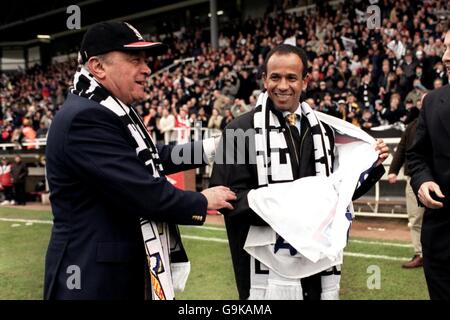 Soccer - Nationwide League Division One - Fulham v Sheffield Wednesday Stock Photo