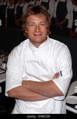 Jamie Oliver at his new Fifteen restaurant at Watergate Bay, Cornwall, which opens today. It's Jamie's third Fifteen restaurant - with the young chefs putting their training to the test by preparing a charity lunch for 126 people. Stock Photo