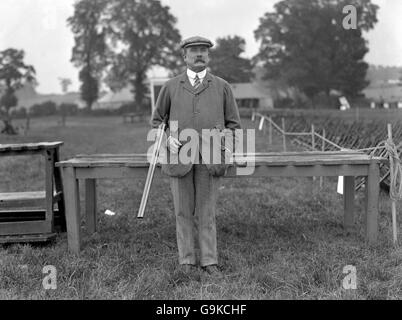 Clay Pigeon Shooting - London Olympic Games 1908 - Team Event - Uxendon Shooting School Club Stock Photo