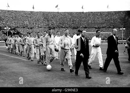 Soccer - FA Cup Final - Nottingham Forest v Luton Town - Wembley Stadium Stock Photo