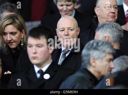 Soccer - FA Barclays Premiership - Manchester United v Chelsea - Old Trafford. Chelsea Chief Executive Peter Kenyon Stock Photo